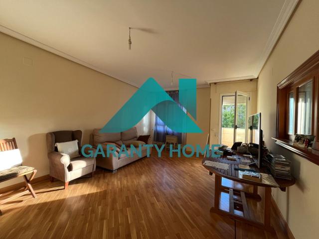 Apartamento en alquiler en R-66-B (Parque del Príncipe), Cáceres