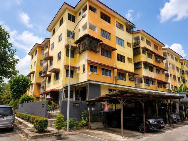 Flat for sale in Kajang, Langat