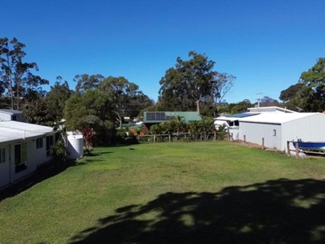 Land for sale in Macleay Island, Greater Brisbane