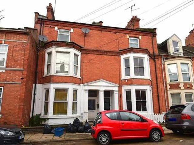 House for sale in Northampton, Northamptonshire