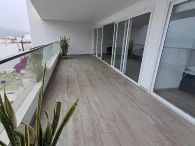 Flat de 238m Ubicado en la mejor zona de Ancón