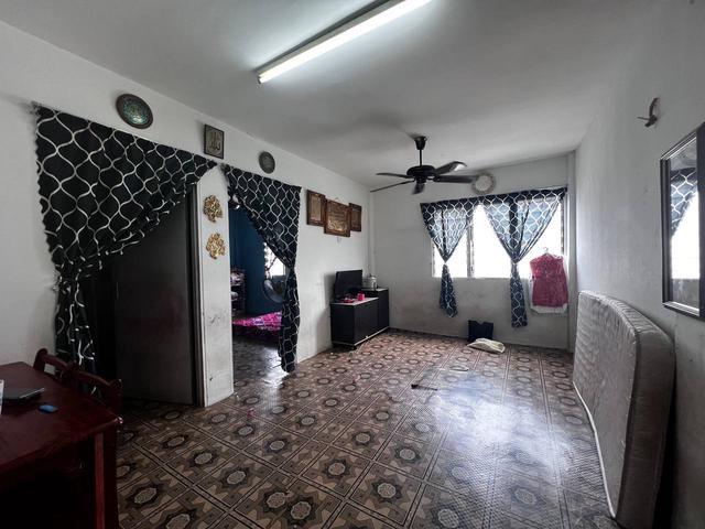 Flat for sale in Kajang, Langat
