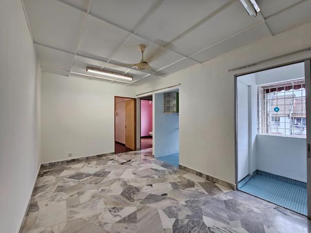 Flat for sale in Desa Petaling