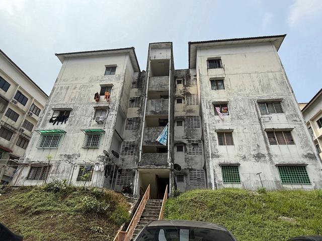 Apartment for sale in Desa Petaling, Kuala Lumpur