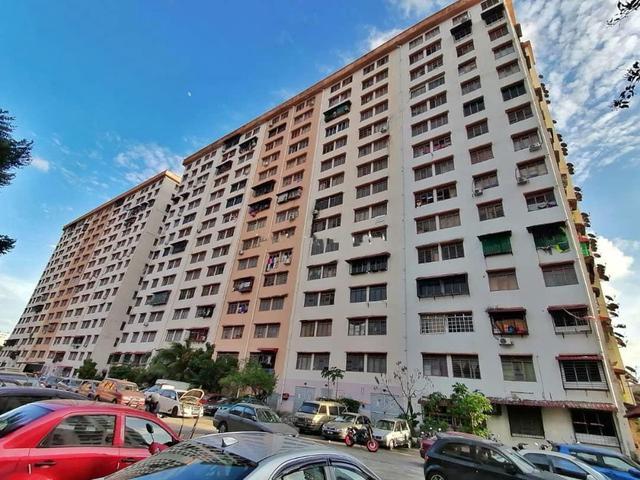 Flat for sale in Petaling, Damansara Damai