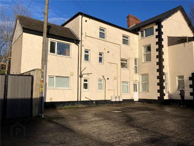 Apartment for rent in Woodvale, Northern Ireland