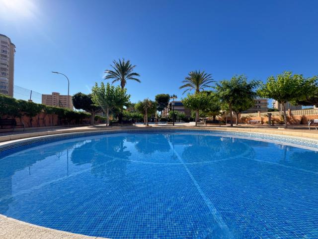 Apartamento en alquiler en Platja de Mutxavista, l'Alacantí