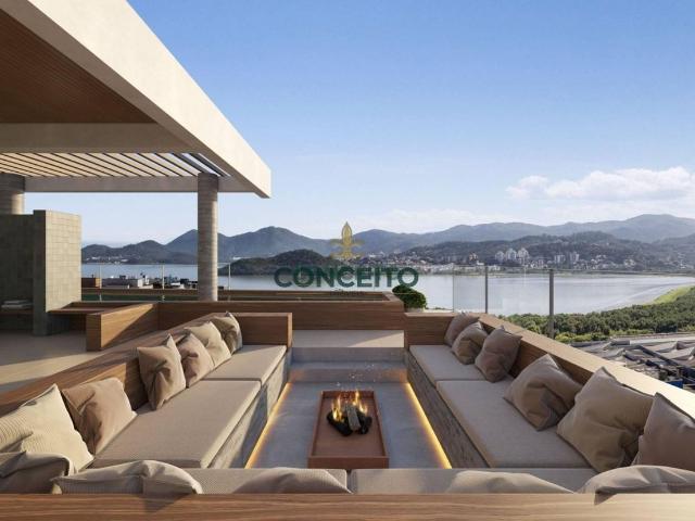 Flat venda em Região Geográfica Imediata de Florianópolis, Desterro