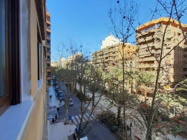 Apartamento en alquiler en Casco Antiguo - Santa Cruz - Ayuntamiento, l'Alacantí