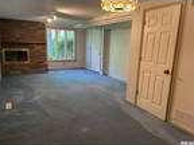 House for rent in Bettendorf, Scott County