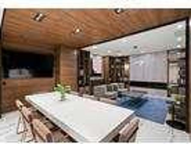 House for rent in The Bronx, Arverne