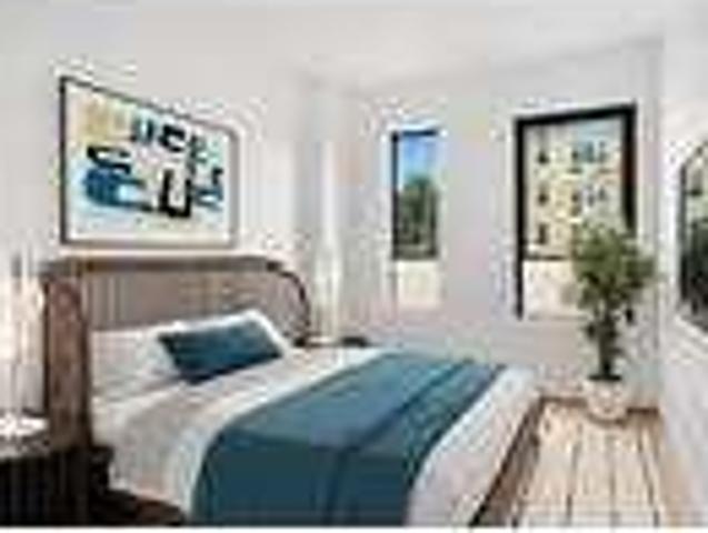 House for rent in The Bronx, Arverne