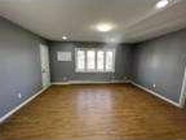 House for rent in Queens, Arverne
