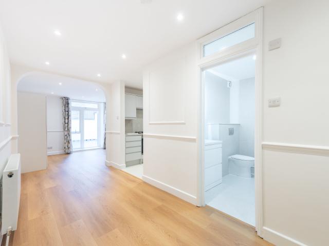 Apartment for rent in Paddington, Greater London