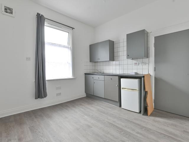 Apartment for rent in Shacklewell, Greater London