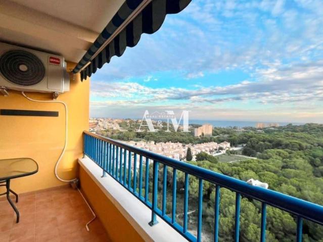 Apartamento en alquiler en Dehesa de Campoamor, Orihuela