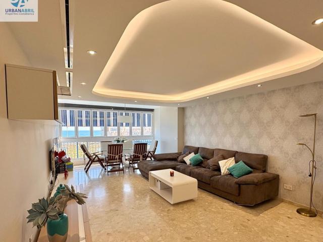 Apartamento en alquiler en Urbanització L'Almadrava, l'Alacantí