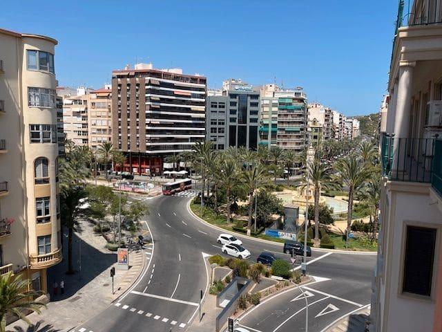Apartamento en alquiler en Casco Antiguo - Santa Cruz - Ayuntamiento, l'Alacantí