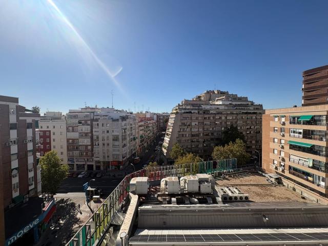 Apartamento en alquiler en Hispanoamérica, Madrid
