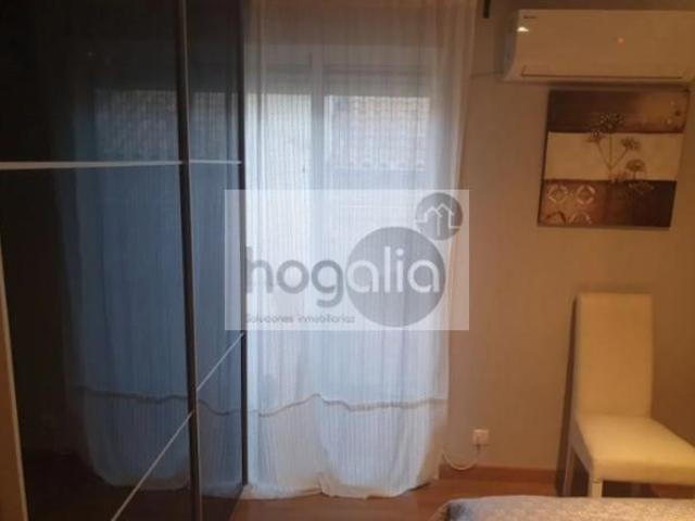 Apartamento en alquiler en Sevilla, Feria