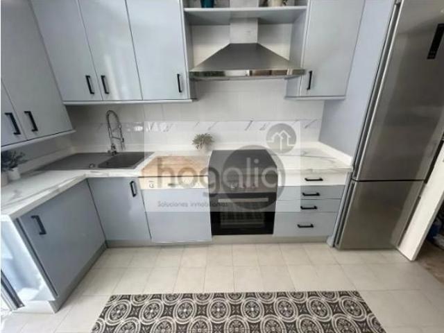 Apartamento en alquiler en Sevilla, Núcleo Residencial Baleraes