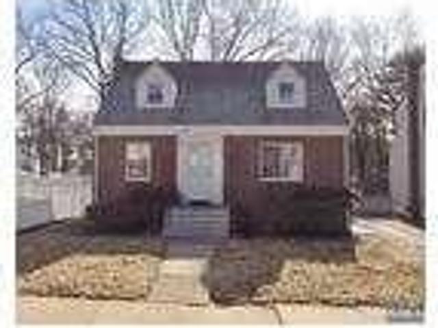House for rent in Teaneck
