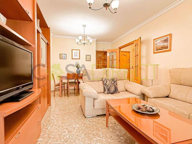 Apartamento en alquiler en Castillo Bajo-Conejito, La Axarquía