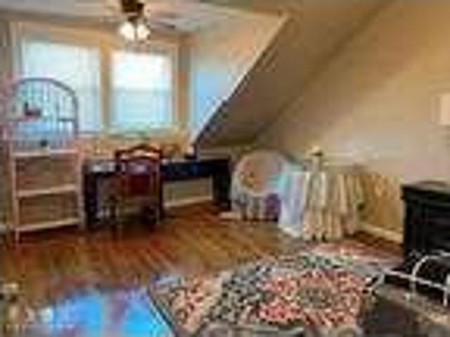 House for rent in Auburndale, Massachusetts