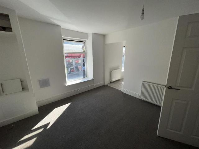 Apartment for rent in Pentre
