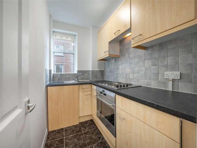 Flat for sale in St. John's Wood, Greater London