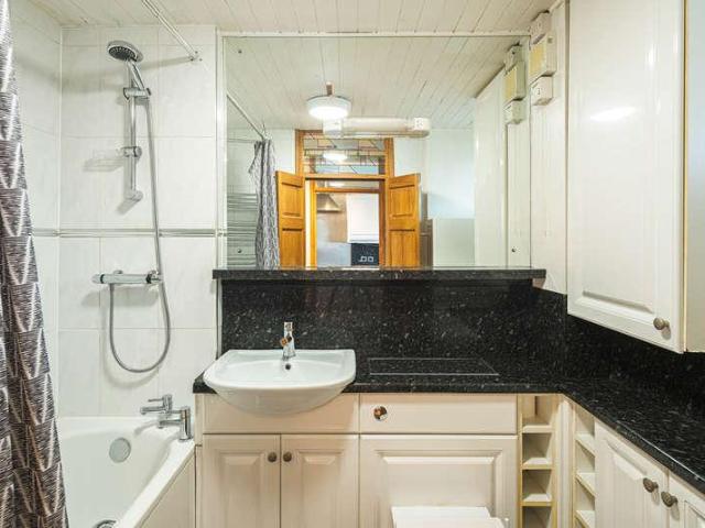 Flat for sale in London Borough of Lewisham, Greater London