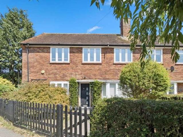 Flat for sale in Greater London