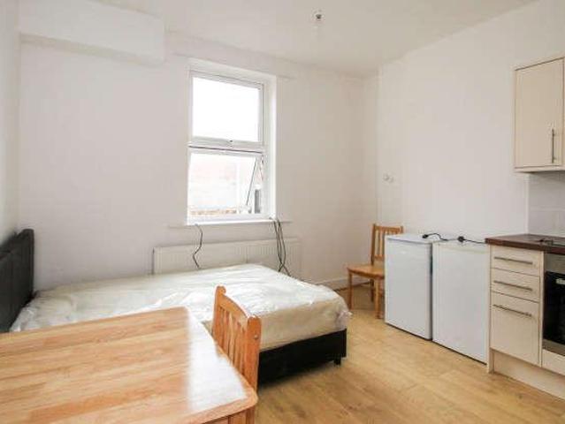 Flat for sale in Holloway, Lower Holloway