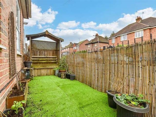 Flat for sale in Sherwood, Sandown Park