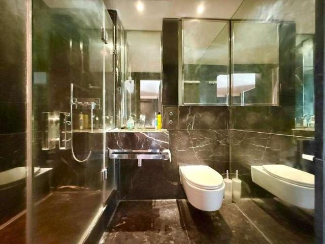 Flat for sale in Isle Of Dogs, Greater London