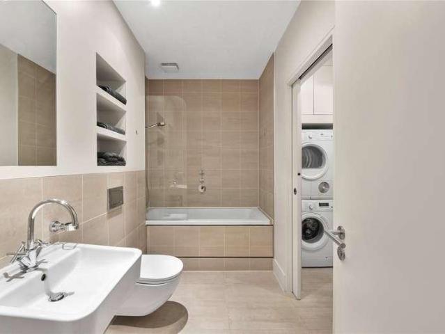 Flat for sale in East Marylebone, Marylebone