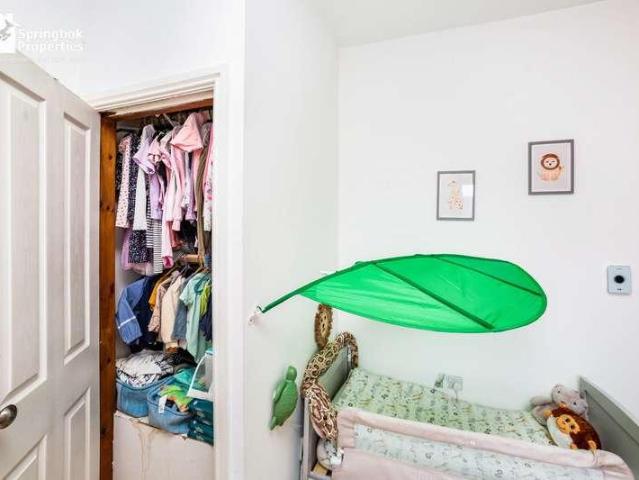 Flat for sale in Rotherham, Bolton upon Dearne