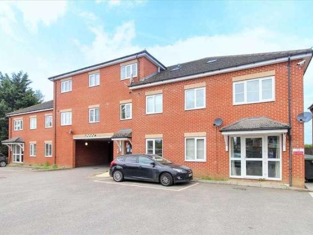 Flat for sale in Crow Hill, Irthlingborough