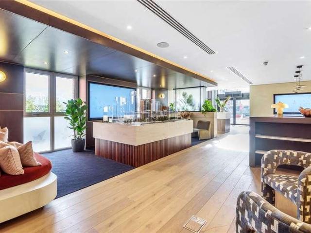Flat for sale in North Watford