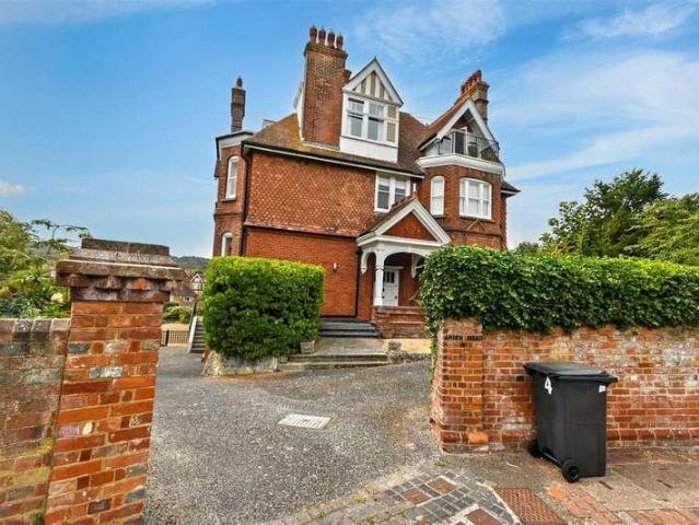 Flat for sale in Eastbourne, East Sussex