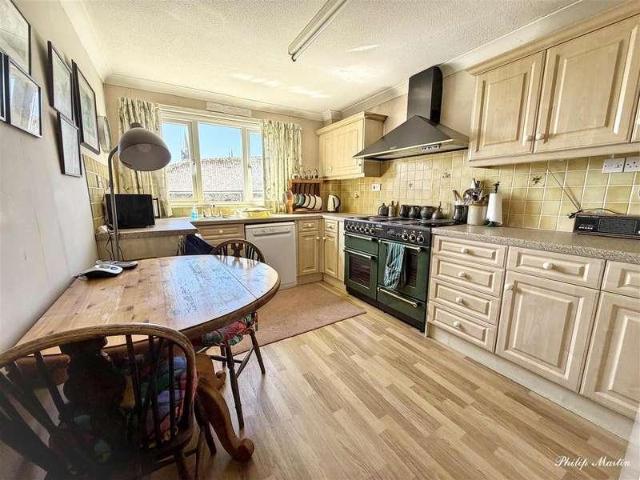 Flat for sale in Moresk, Penweathers
