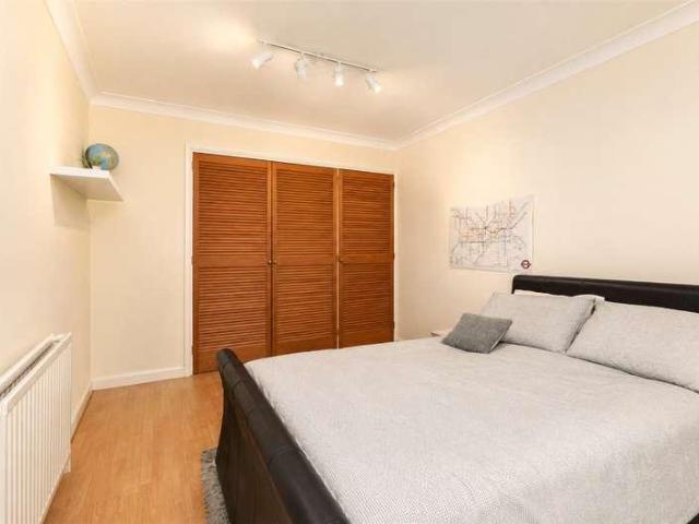Flat for sale in Greater London