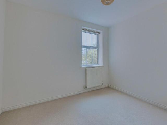 Flat for sale in Oakham, Rutland