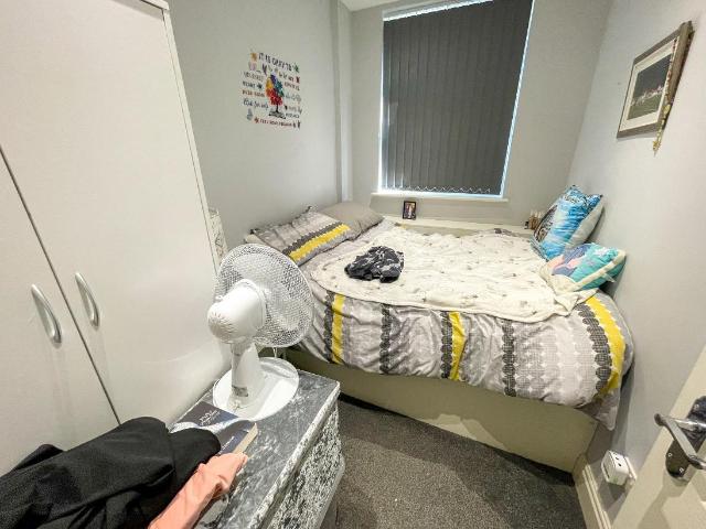 Flat for sale in Georgia, Greater Manchester