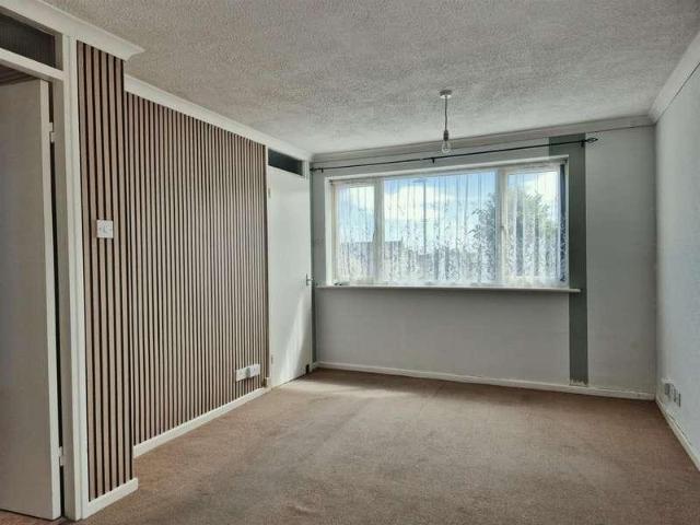 Flat for sale in Weston-super-mare, North Somerset