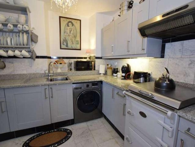 Flat for sale in Mount Ambrose, Cornwall