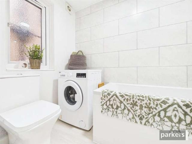 Flat for sale in Whitley, Reading