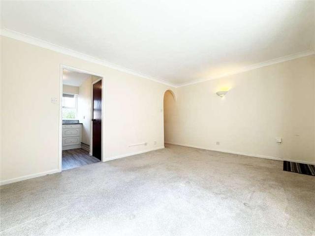 Flat for sale in Chedburgh, Suffolk