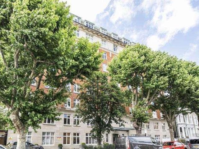 Flat for sale in City of Westminster, Greater London