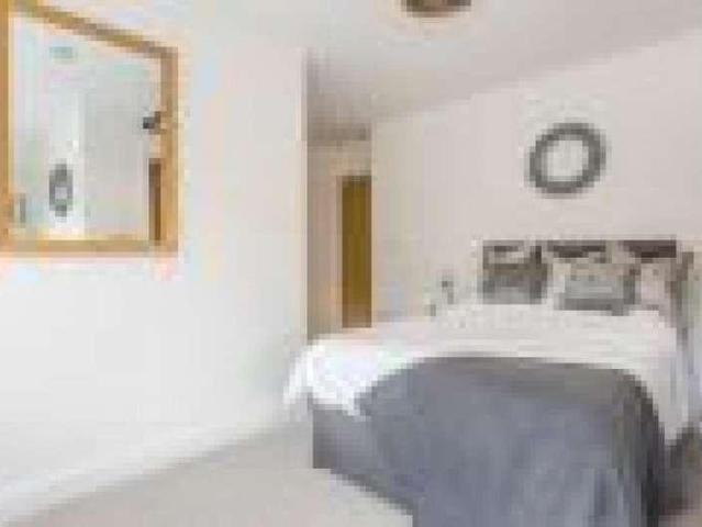 Flat for sale in Eastbrook, Bradford